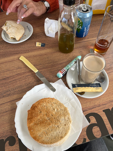 Comments and reviews of The moment