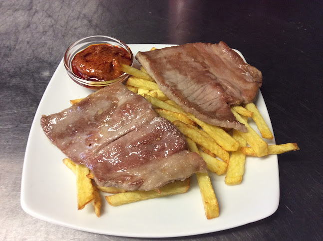 Edificio Apartclub Este, 15, C. Administrador Gutierrez Anaya, 5, 41020 Sevilla