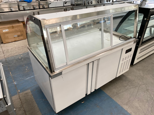 LCH - LOW COST HOSTELERIA Phone number