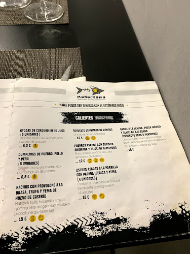 Opinii despre Monocromo vermuteria gastrounderground în Bilbao - Gastronomía y hostelería