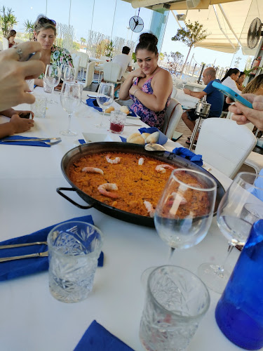 Marina Juan Carlos I. Explanada Veles e Vents, local C2, 46024 Valencia