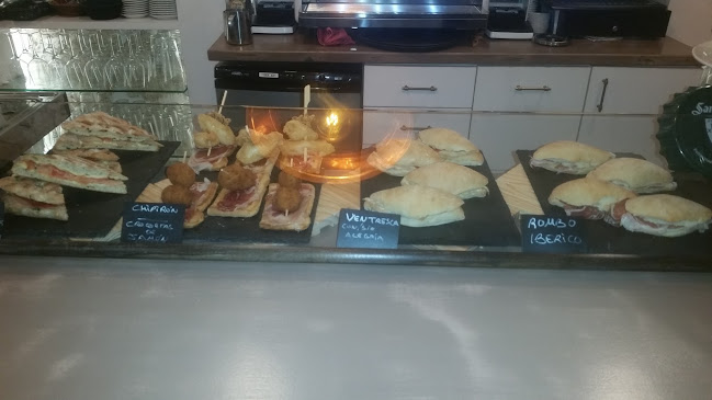 Tipi-Tapa Café Phone number