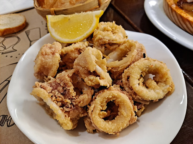 El Loro Blanco Phone number