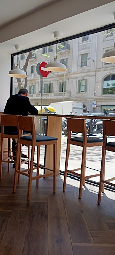 Opinii despre Vivari coffee - Vía Augusta în Barcelona - Gastronomía y hostelería
