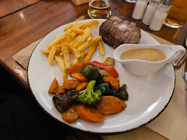 P.º Marítimo Rey de España, 80, 29640 Fuengirola, Málaga