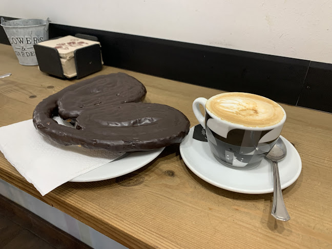 Comentarii opinii despre Panadería y Pastelería La Molienda