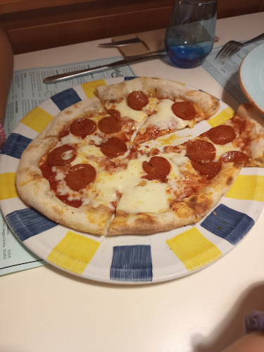 Pizzeria La Madonna Open Times