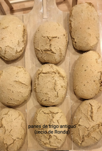 Reviews of panadería del barrio in Sevilla - Gastronomía y hostelería