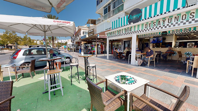 Opinii despre Cafetería Arroyo în La Cala de Mijas - Gastronomía y hostelería