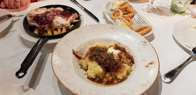 Centro Comercial Finestrelles, Carrer de Laureà Miró, 20, 08950 Esplugues de Llobregat, Barcelona