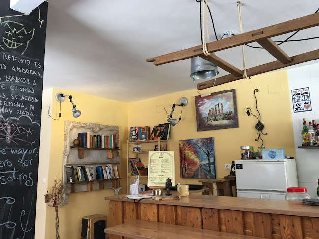 El Refugio Arte y Utopías - Arte - Bar - Alicante