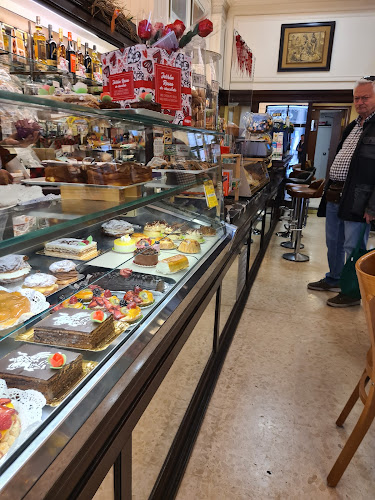 Pastelería Ideal - Gastronomía y hostelería