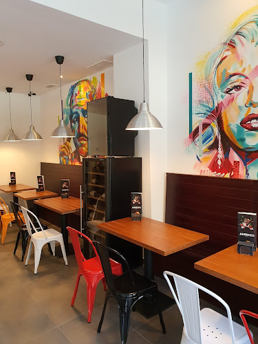 Opinii despre ADEREZO tapas&brasas- EL PORVENIR în Sevilla - Gastronomía y hostelería