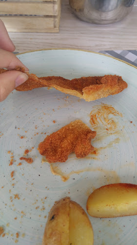 C. Menéndez Pelayo, 18016 Granada