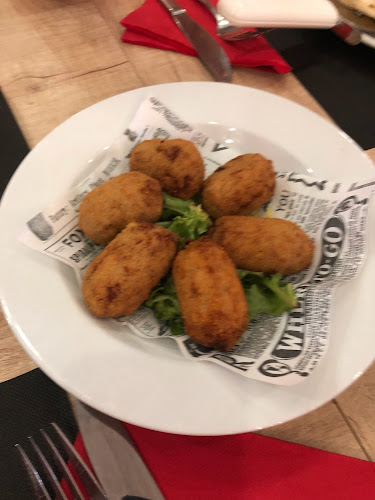 Opinii despre La Cosa Nostra Ristorante Pizzeria în Sant Boi de Llobregat - Gastronomía y hostelería