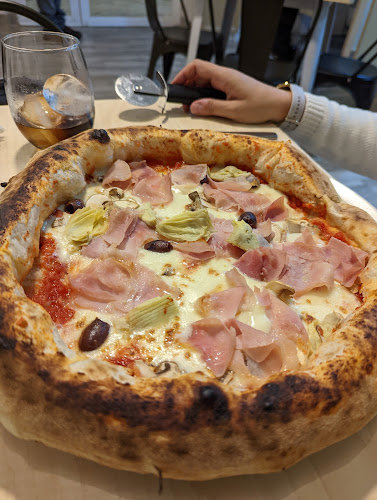 C. Burguete, 28, Fuencarral-El Pardo, 28050 Madrid