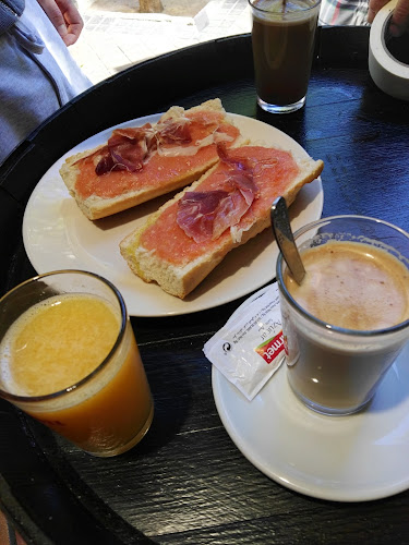 Comments and reviews of TABERNA ENTREAMIGOS