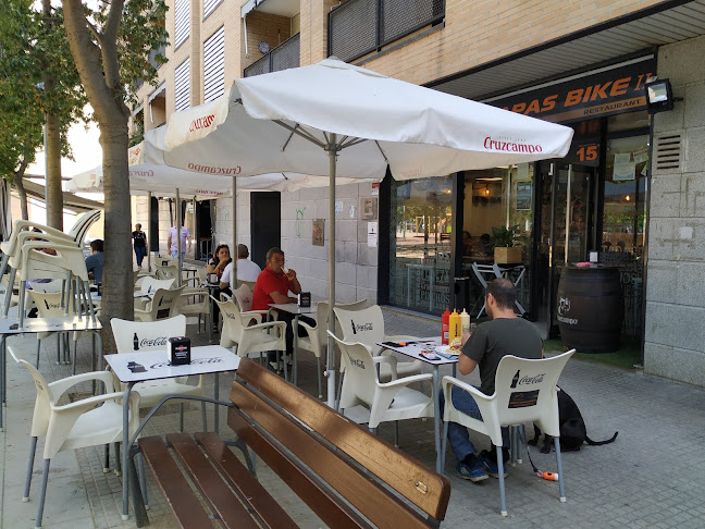 Opinii despre Bar Tapas Bike în Santa Perpètua de Mogoda - Gastronomía y hostelería