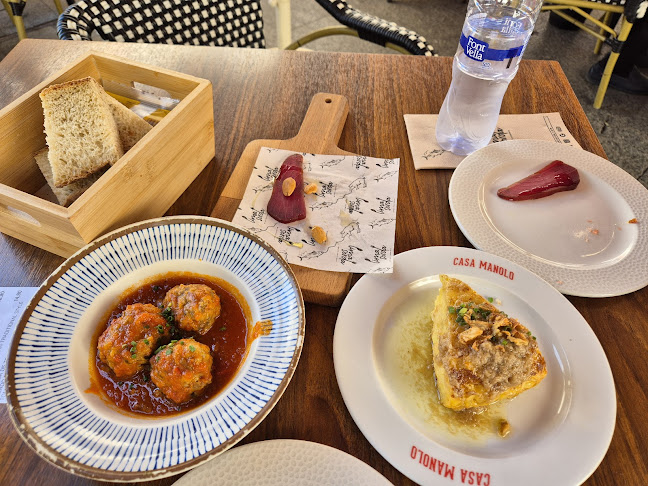 CASA MANOLO TAPAS BAR SEVILLANO - Gastronomía y hostelería