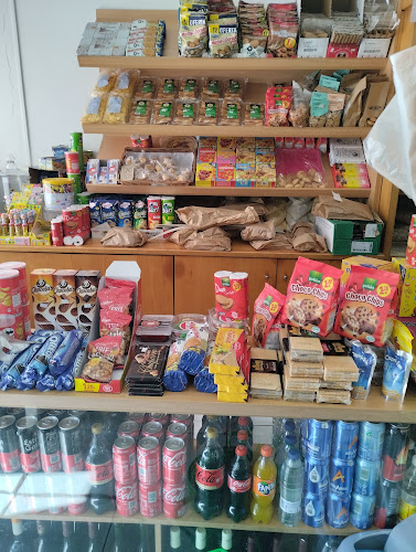 Froitería e panadaría O Camiño