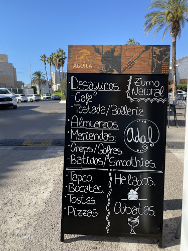 Cafetería - Heladería de Adal