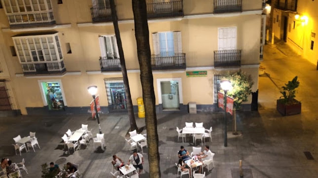 Vinos y Salazones Phone number