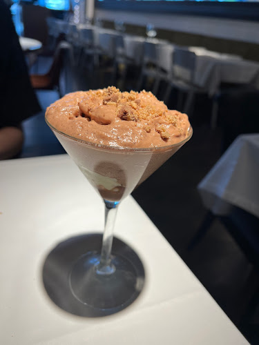 Centro Comercial Finestrelles, Carrer de Laureà Miró, 20, 08950 Esplugues de Llobregat, Barcelona