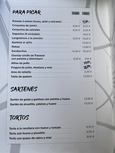 Reviews of La Movida Café Bar in Oviedo - Gastronomía y hostelería