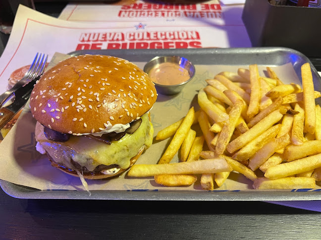 Foster's Hollywood - Camargo
