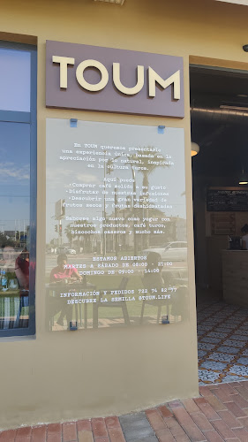 TOUM Tienda a granel & Cafeteria Phone number