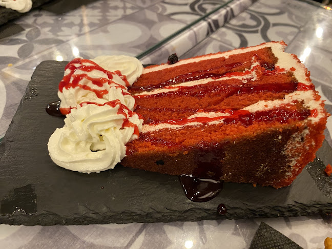 La Chica LOUNGE BAR. Phone number