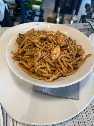 Cardenal Bueno Monreal, 33, 41013 Sevilla