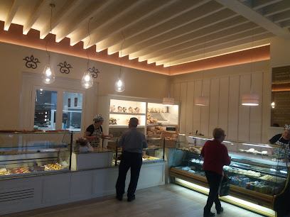 Forn i Pastisseria "Que Bo"