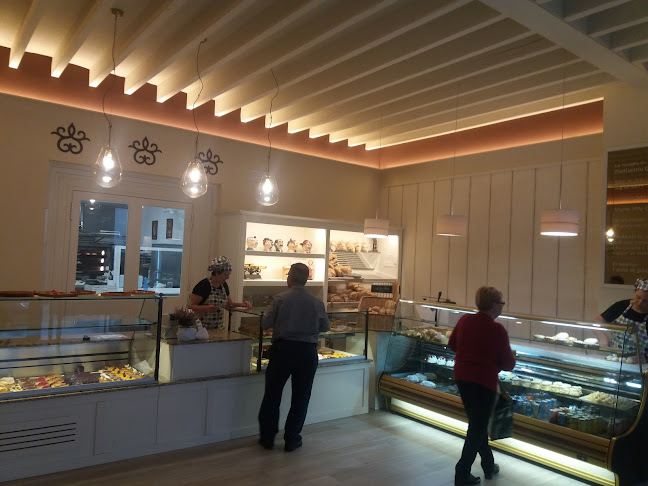 Forn i Pastisseria "Que Bo"