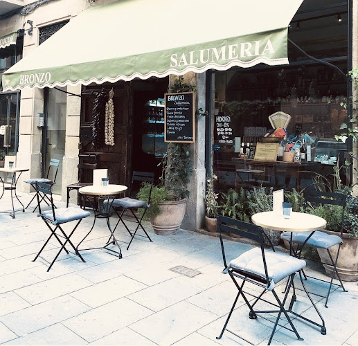 Opinii despre Paninaro Born în Barcelona - Gastronomía y hostelería