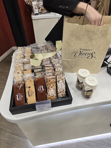 Opinii despre TIENDA Y MUSEO TORRONS VICENS LAS RAMBLAS în Barcelona - Gastronomía y hostelería