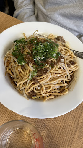 Opinii despre Donghua House în Madrid - Gastronomía y hostelería