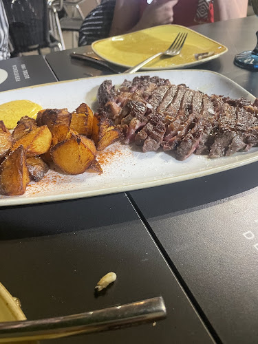 Macló - Comida & Café Open Times