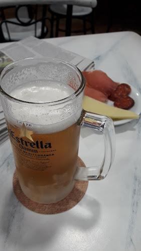 Comments and reviews of Cafetería Lanús