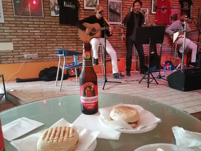 Opinii despre La Tregua Café-Bar în Sevilla - Gastronomía y hostelería