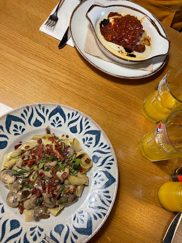 Pista Ademuz, Salidas 6-7 (CC. Heron City, 46980 Paterna, Valencia