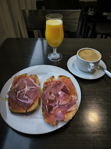 Cafetería Restaurante La Oficina - Madrid