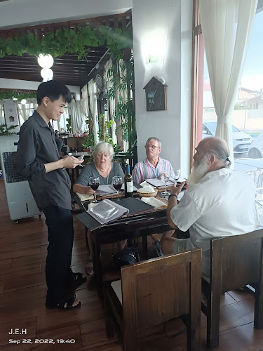 Comentarii opinii despre Big House