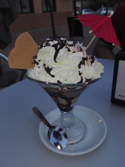 Heladería Confitería Parisienne