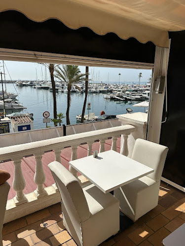 Opinii despre Apricus Gastrobar în La Duquesa - Gastronomía y hostelería