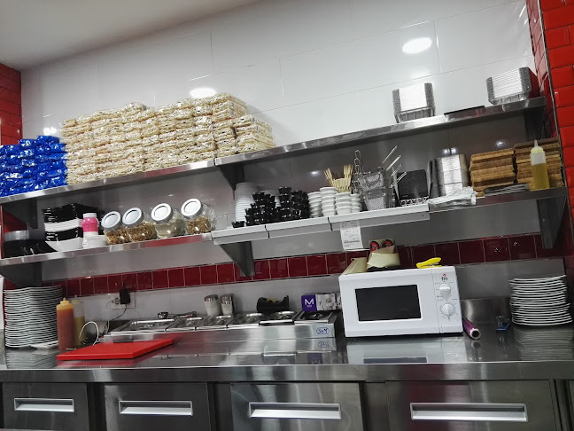 Restaurante Mister Noodles Sevilla - Gastronomía y hostelería