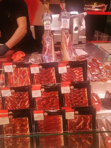 Cansaladeria Victor y Paquita Open Times