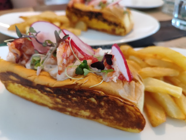 Opinii despre Casa de Comidas La Vegana în Camargo - Gastronomía y hostelería