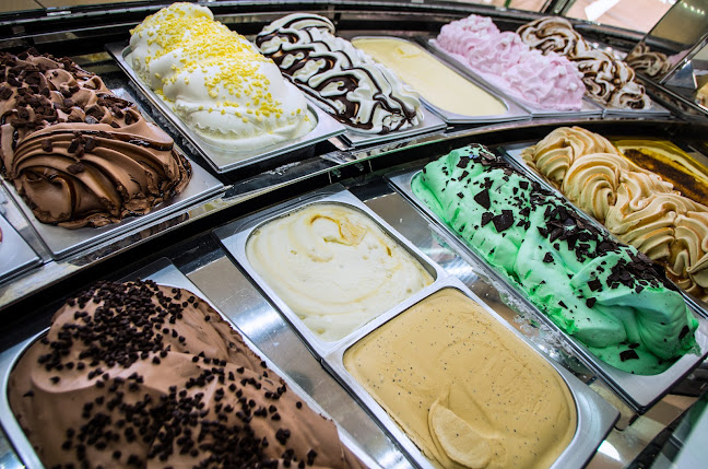 Opinii despre Heladería RIO 2.0 cerveceria în Daimús - Gastronomía y hostelería