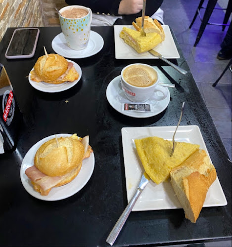 Cafe Arantza Phone number